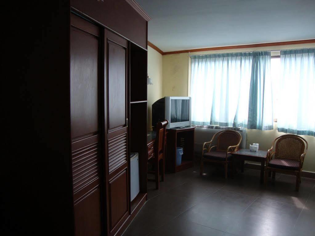 Thai Hotel Krabi Luaran gambar
