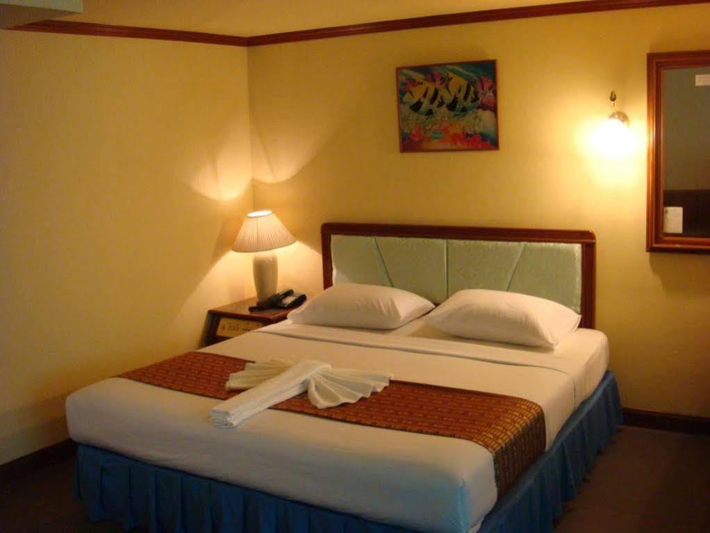 Thai Hotel Krabi Luaran gambar